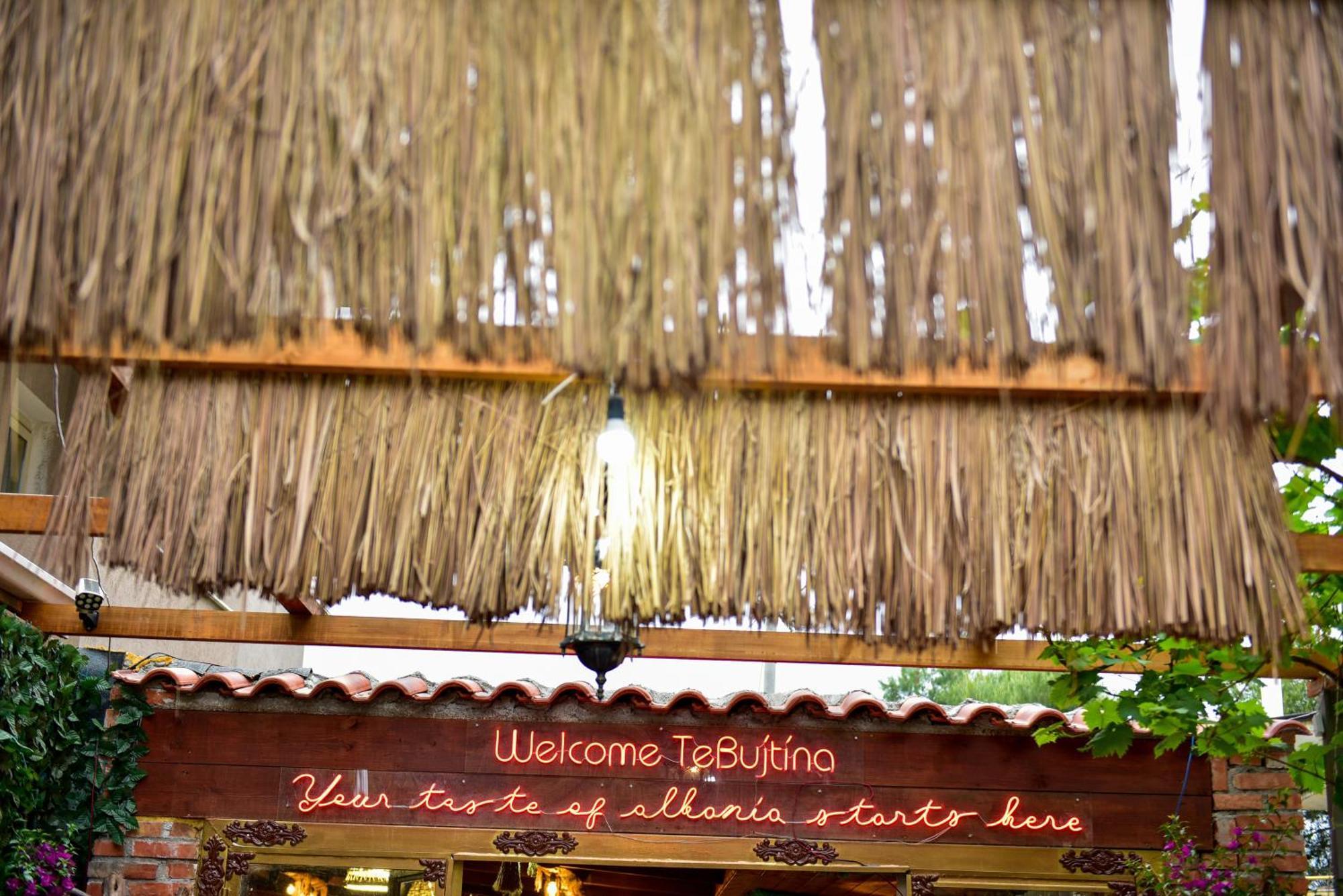 Te Bujtina Hotel- Cozy Stay With Traditional Breakfast Near Beach 格勒姆 外观 照片